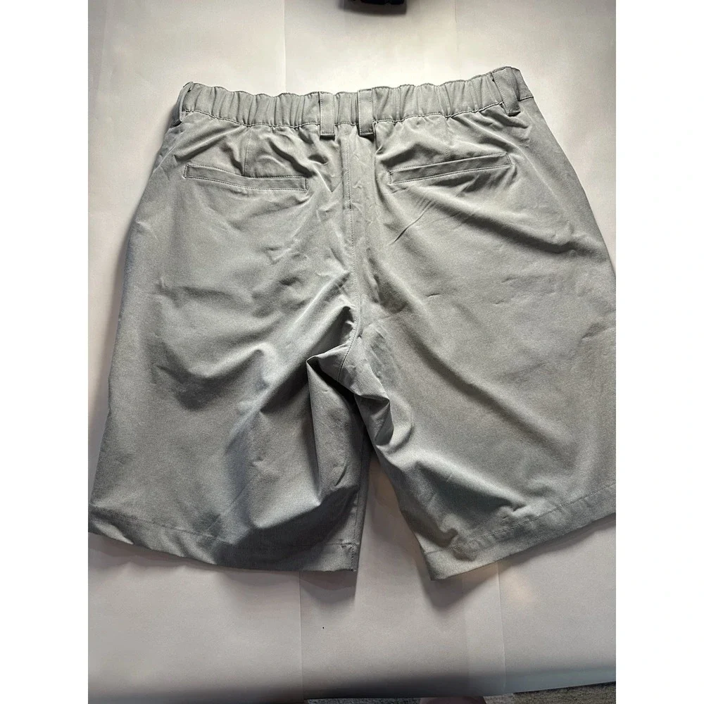 Banana Republic Men's Gray Solid Bermuda Shorts Elastic Waist Flat Front